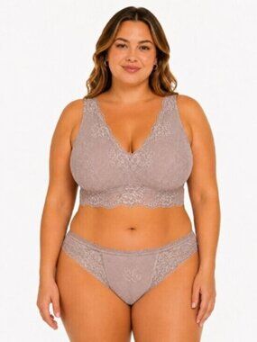 DREAMFIT Plus Size Lace Wireless Bralette Pebble Gray 3X NWT